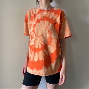 🌟SOLD🌟 Orange & Peach Tie Dye T-shirt